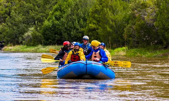 A group of rafters enjoy a day on the Rio Grande