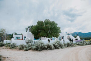 skangphoto thestakeout taos wedding venue small 300x200