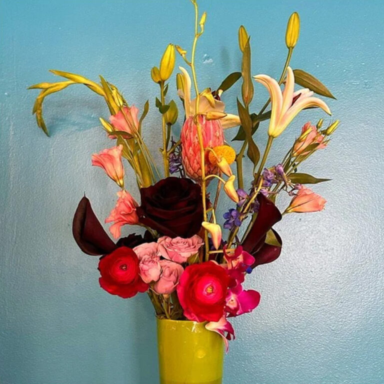 Ultraviolet Floristry 1 768x768